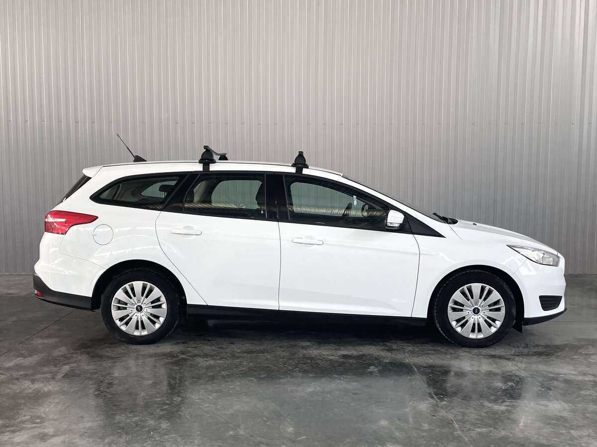 Купить Ford Focus с пробегом. Фото: #3