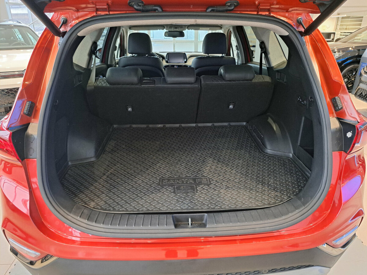 Купить Hyundai Santa Fe с пробегом. Фото: #9