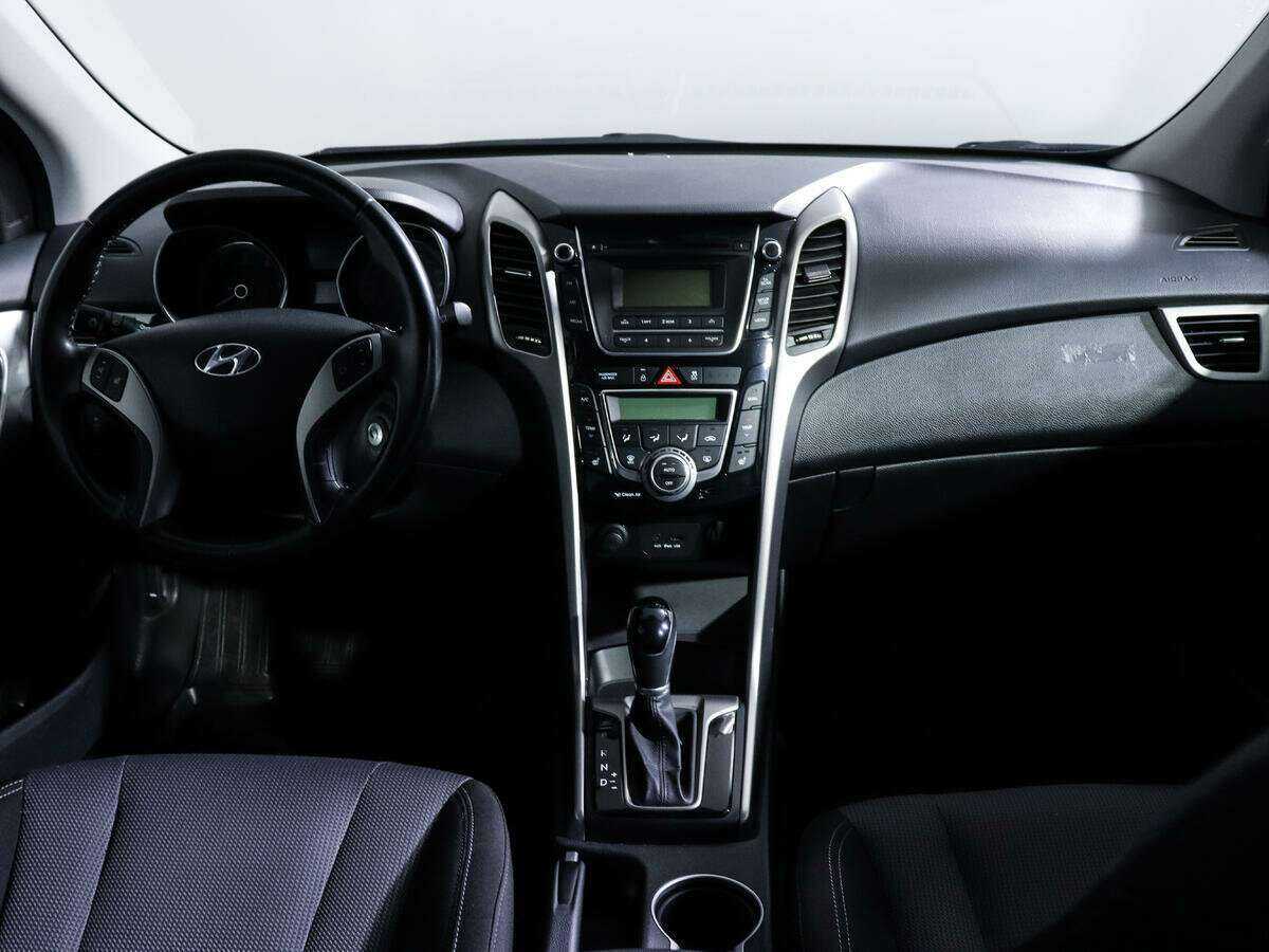 Купить Hyundai i30 с пробегом. Фото: #9