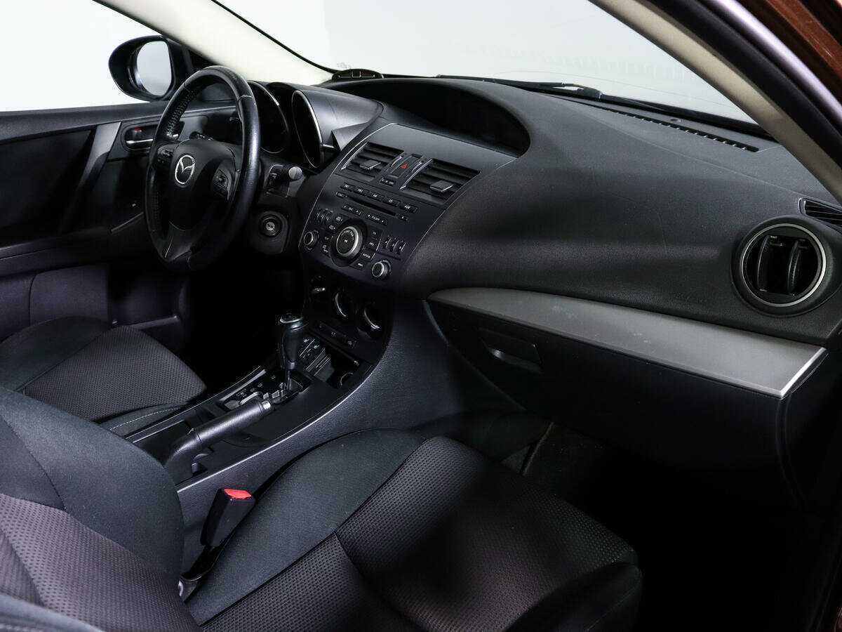 Купить Mazda 3 с пробегом. Фото: #6