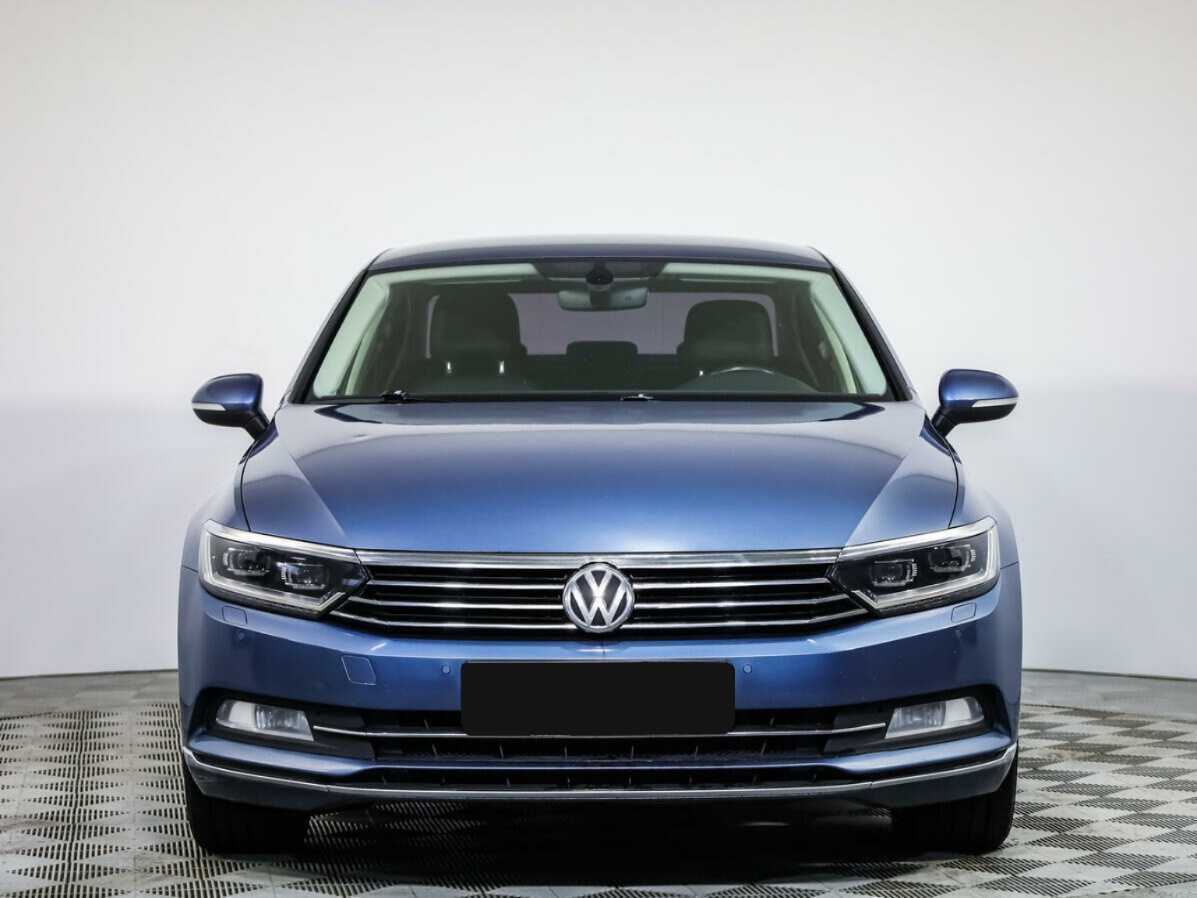Купить Volkswagen Passat с пробегом. Посмотреть фото