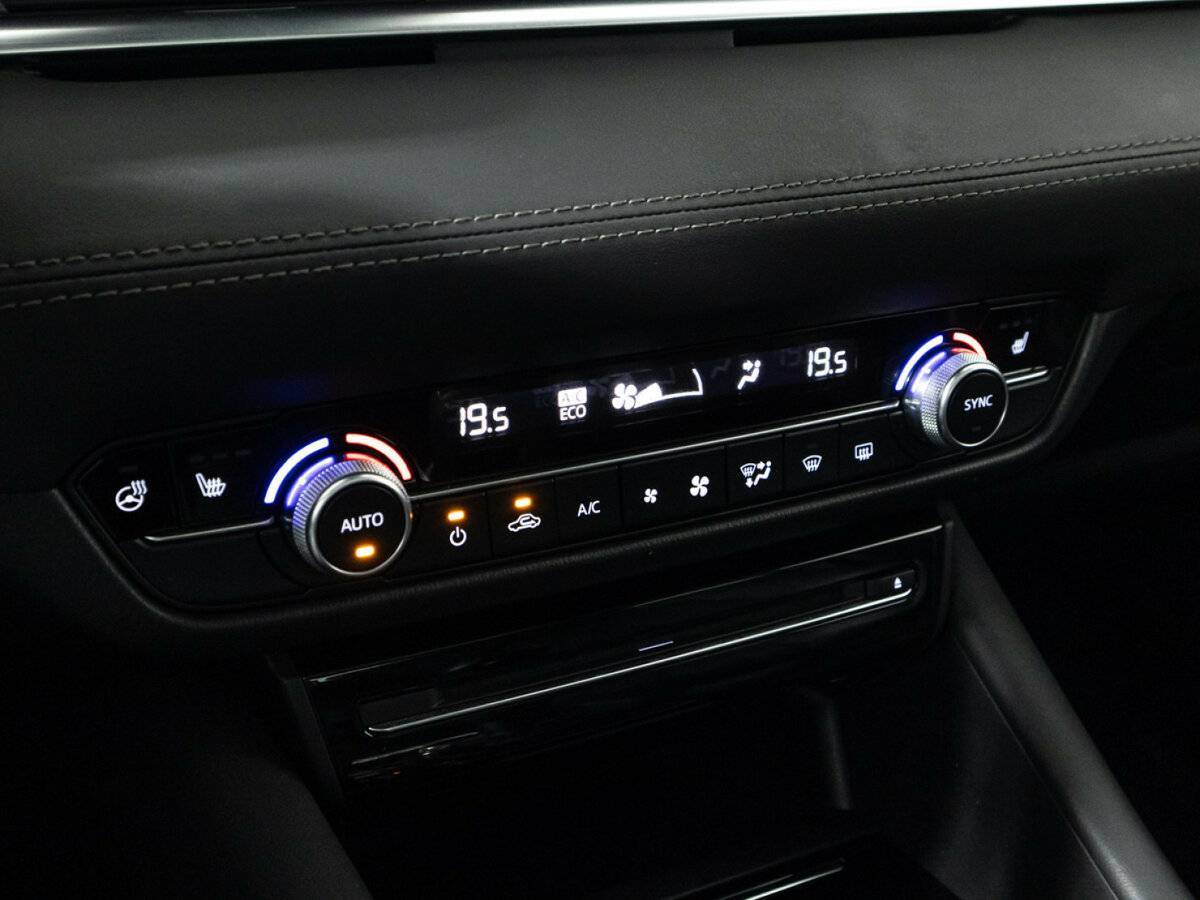 Купить Mazda 6 с пробегом. Фото: #17