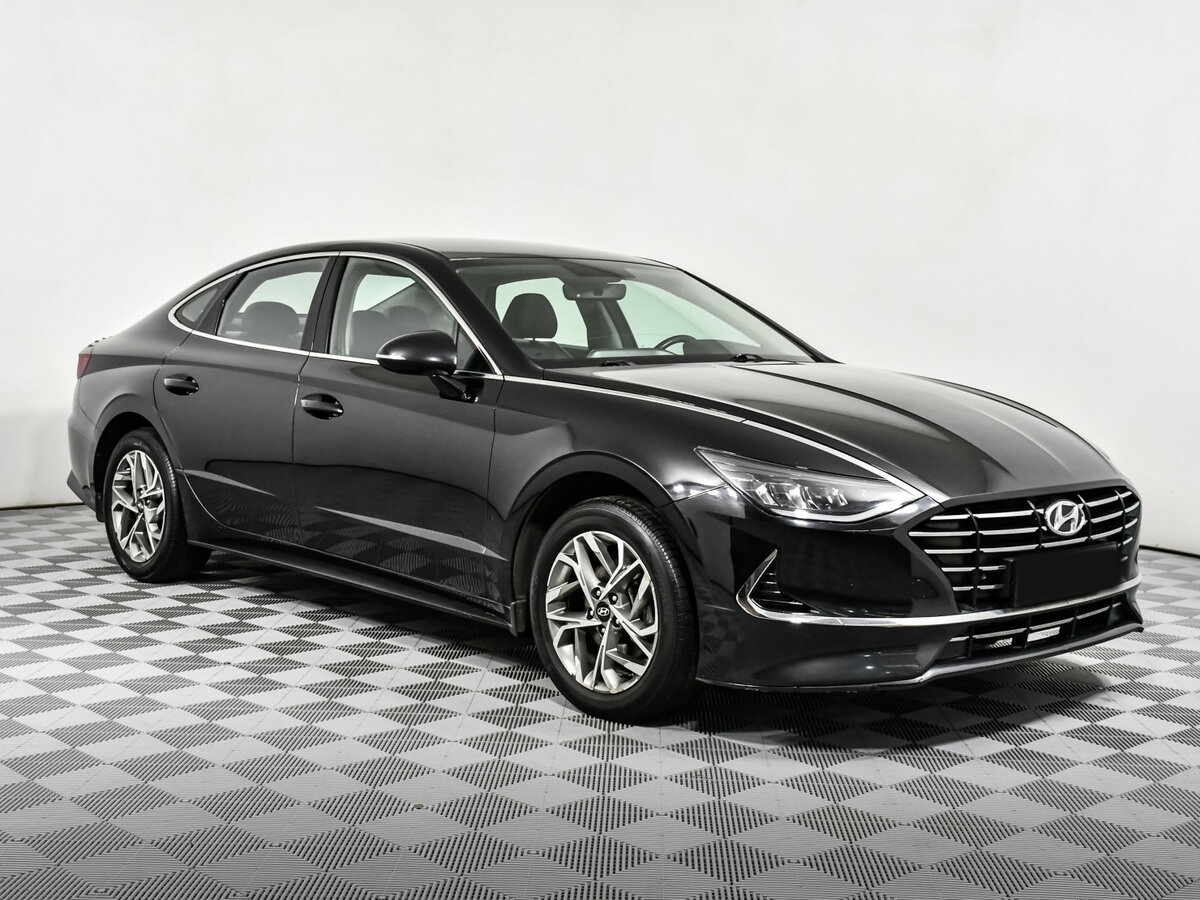 Купить Hyundai Sonata с пробегом. Фото: #2