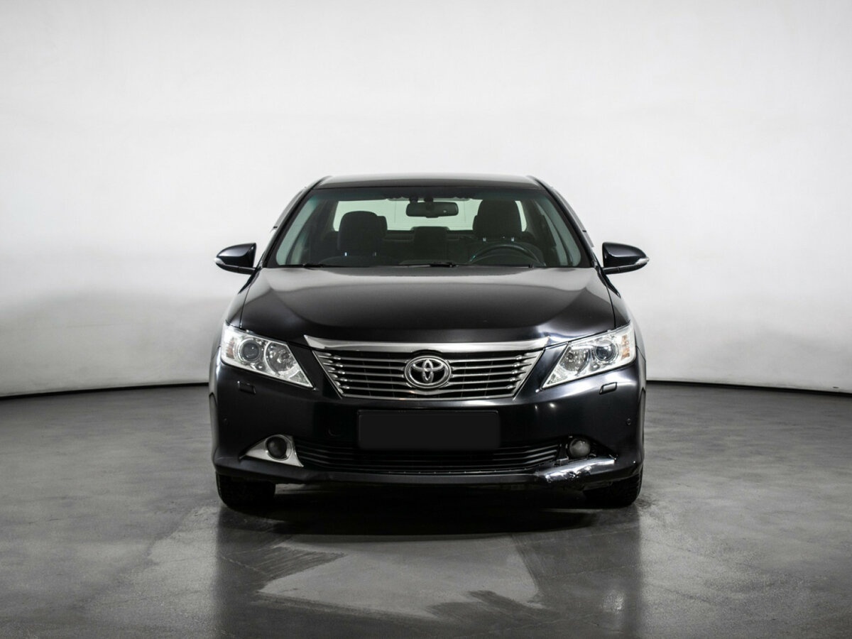 Купить Toyota Camry с пробегом. Фото: #1