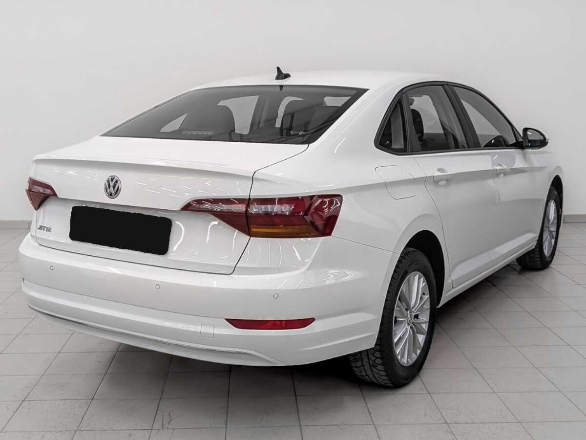 Купить Volkswagen Jetta с пробегом. Фото: #4