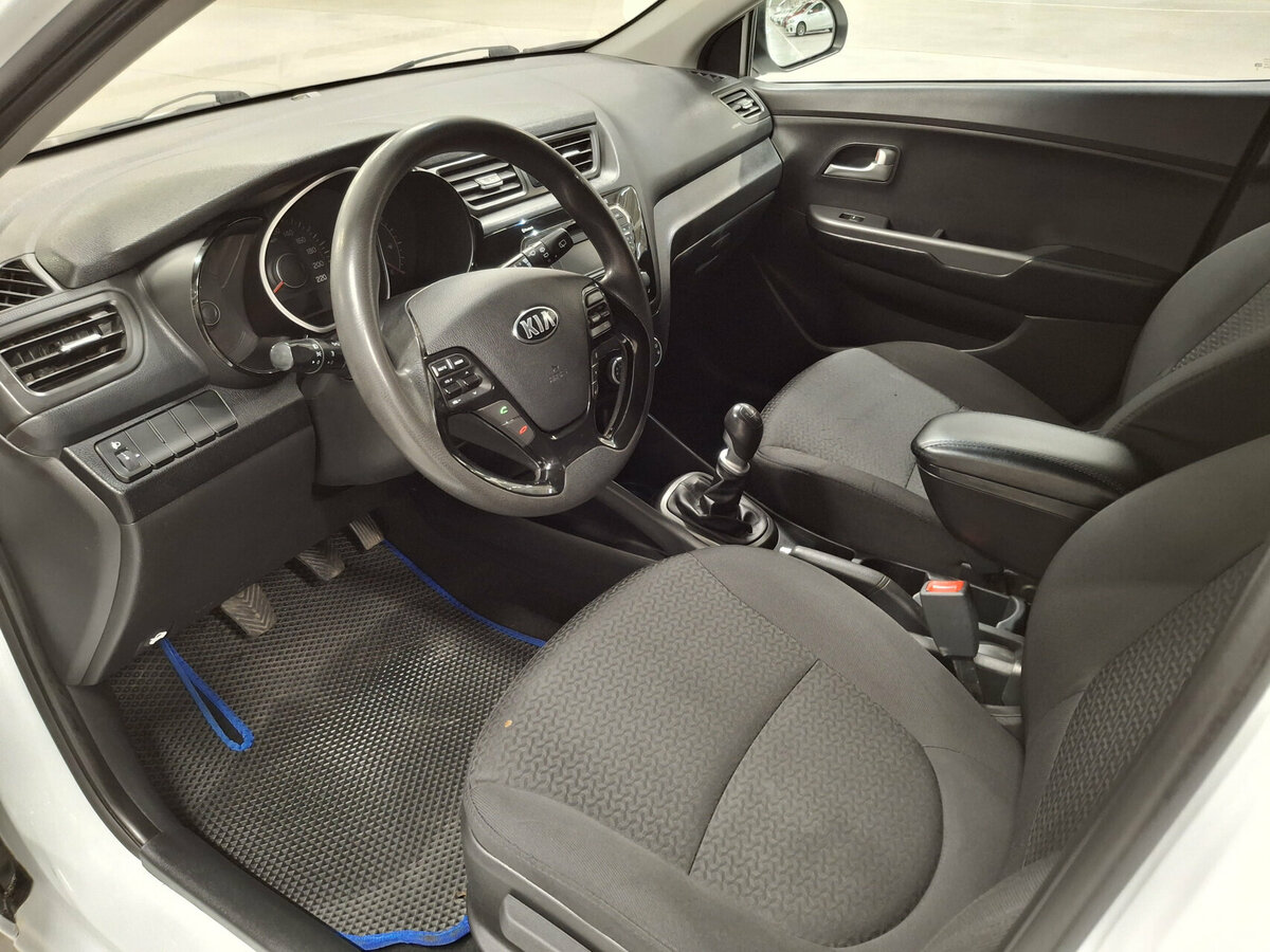 Купить Kia Rio с пробегом. Фото: #14