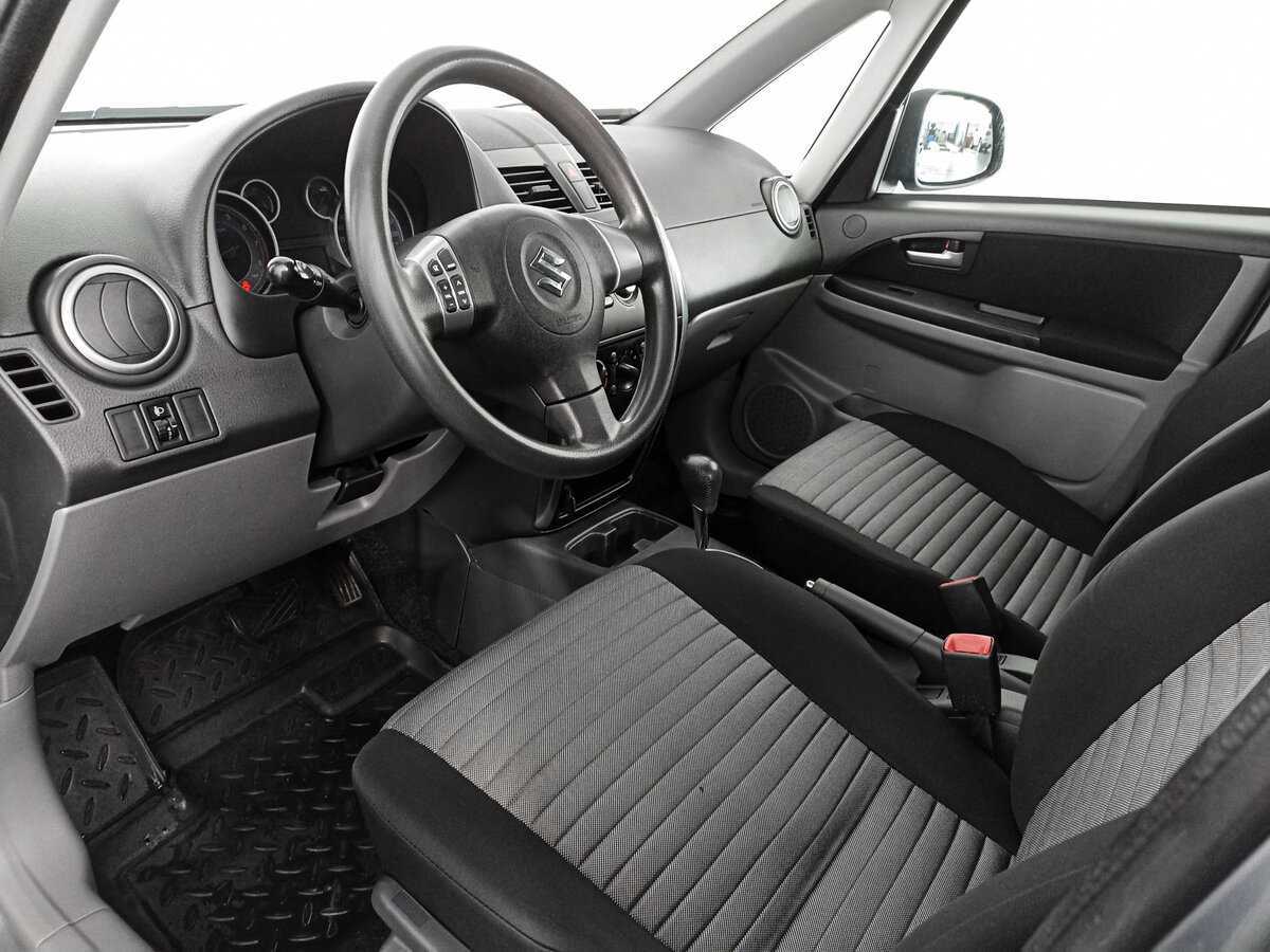 Купить Suzuki SX4 с пробегом. Фото: #15