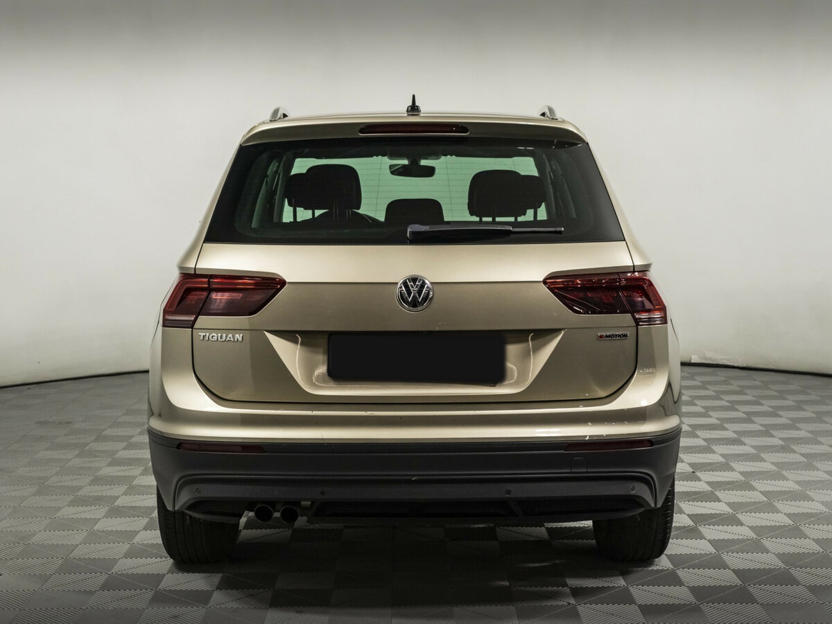 Купить Volkswagen Tiguan с пробегом. Фото: #4