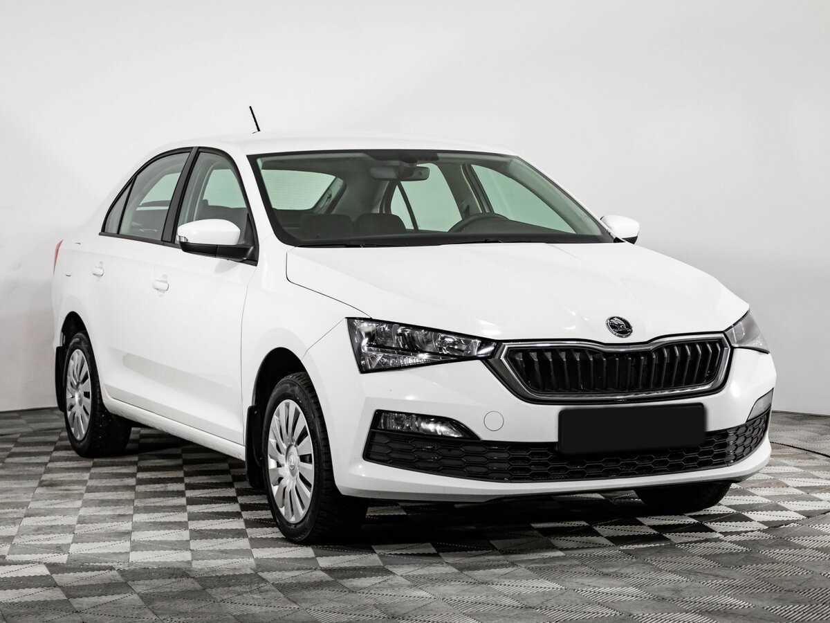 Купить Skoda Rapid с пробегом. Фото: #2