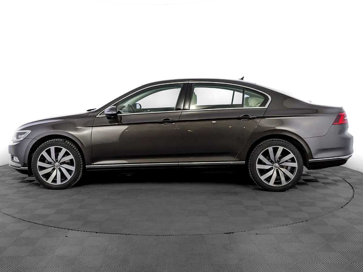 Купить Volkswagen Passat с пробегом. Фото: #7