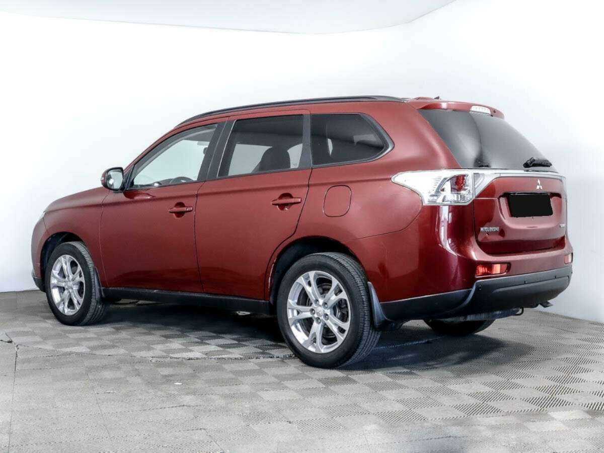 Купить Mitsubishi Outlander с пробегом. Фото: #4