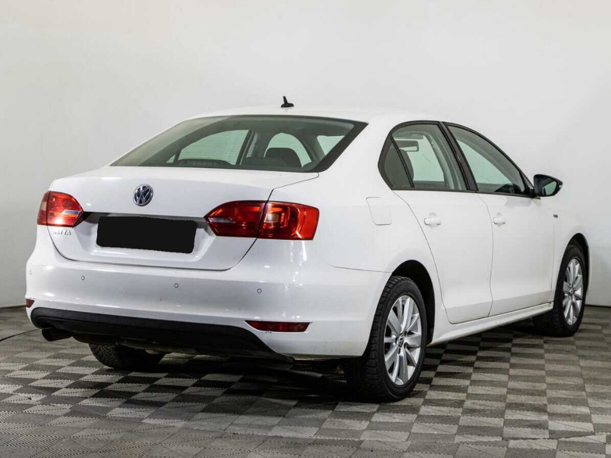 Купить Volkswagen Jetta с пробегом. Фото: #3