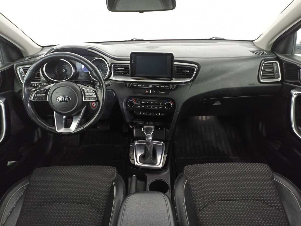 Купить Kia Ceed с пробегом. Фото: #10