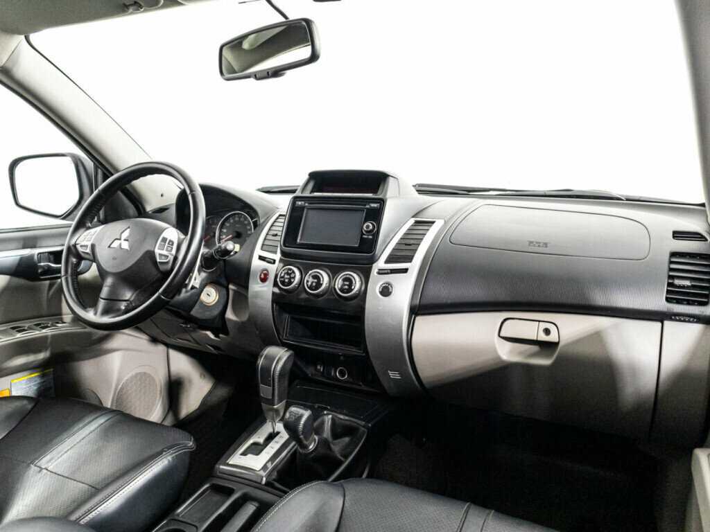 Купить Mitsubishi Pajero Sport с пробегом. Фото: #8