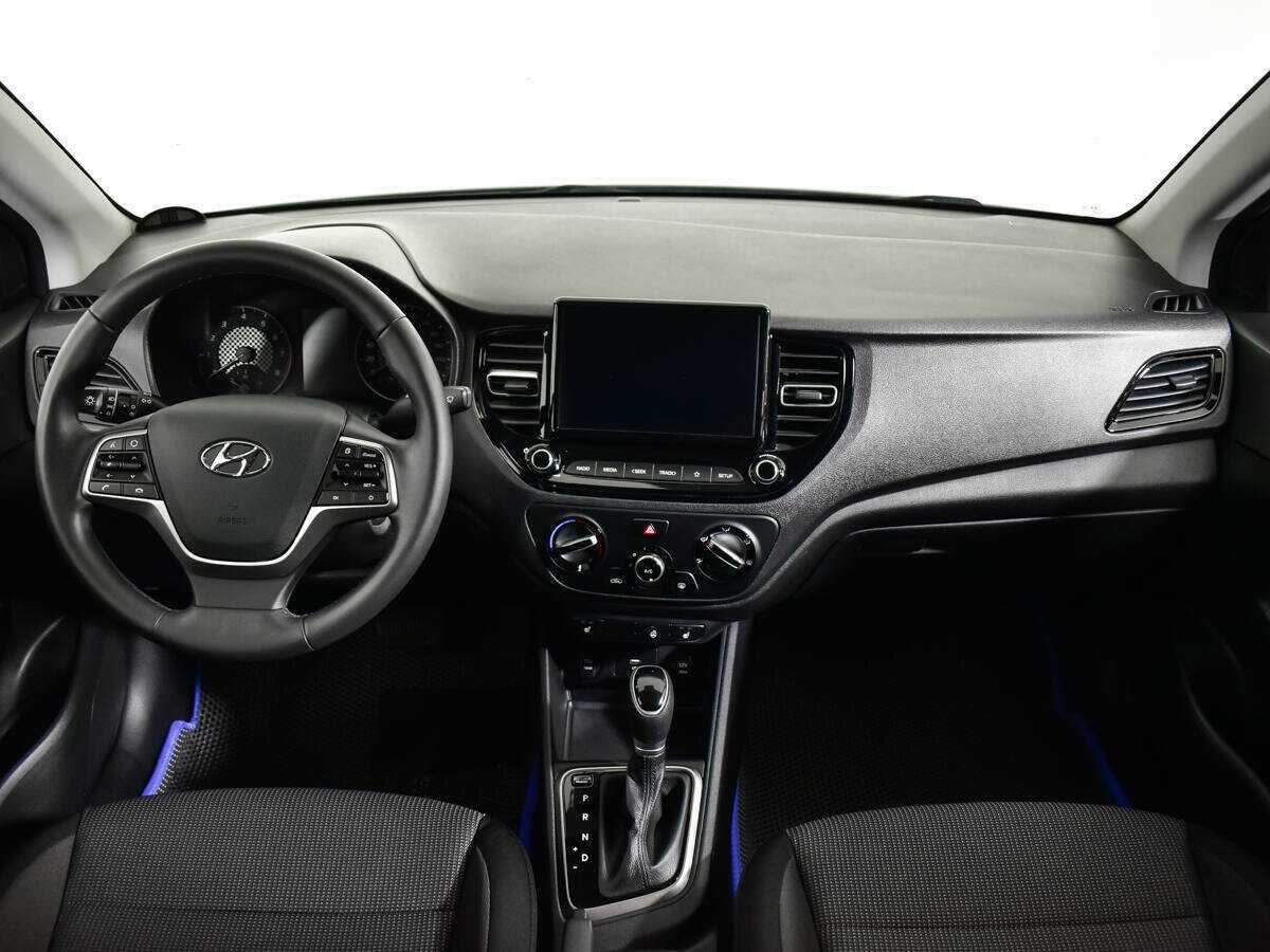 Купить Hyundai Solaris с пробегом. Фото: #11