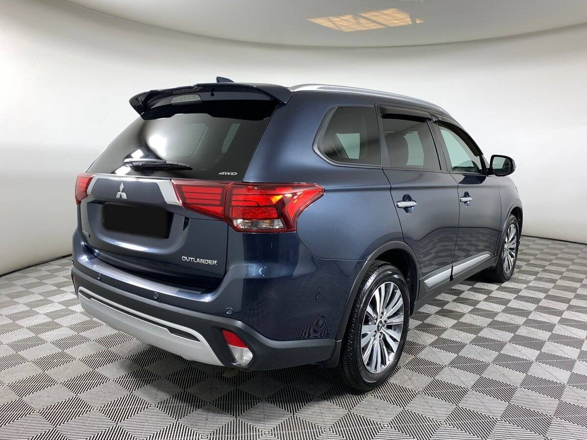 Купить Mitsubishi Outlander с пробегом. Фото: #4