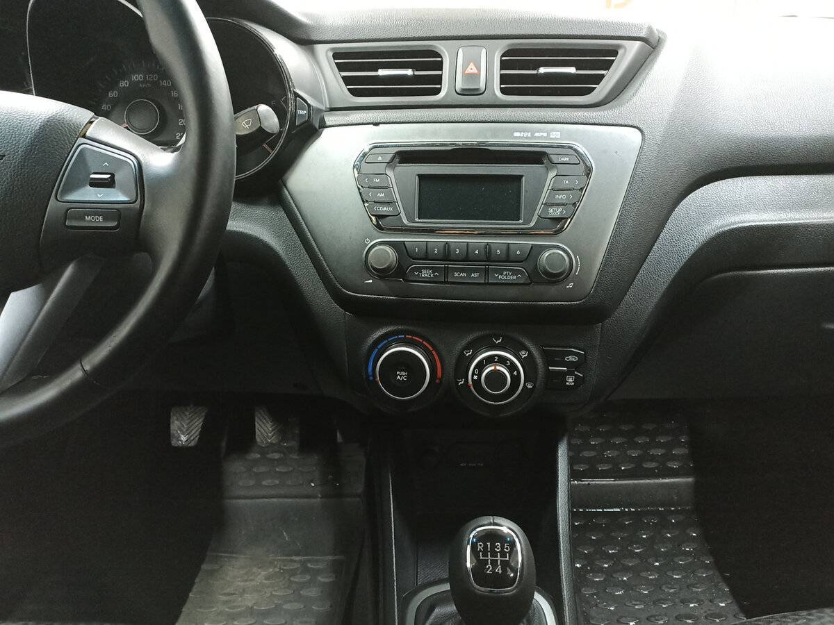 Купить Kia Rio с пробегом. Фото: #14