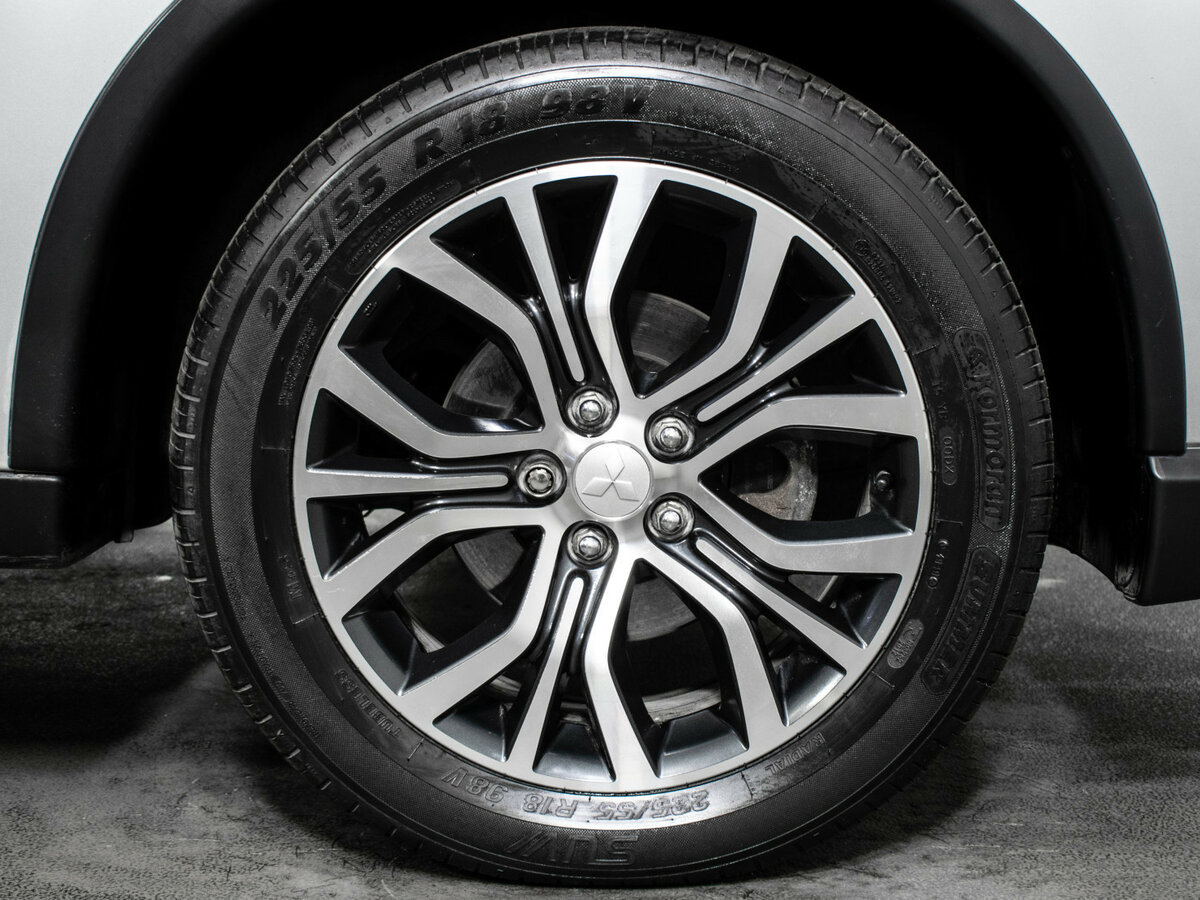 Купить Mitsubishi Outlander с пробегом. Фото: #16