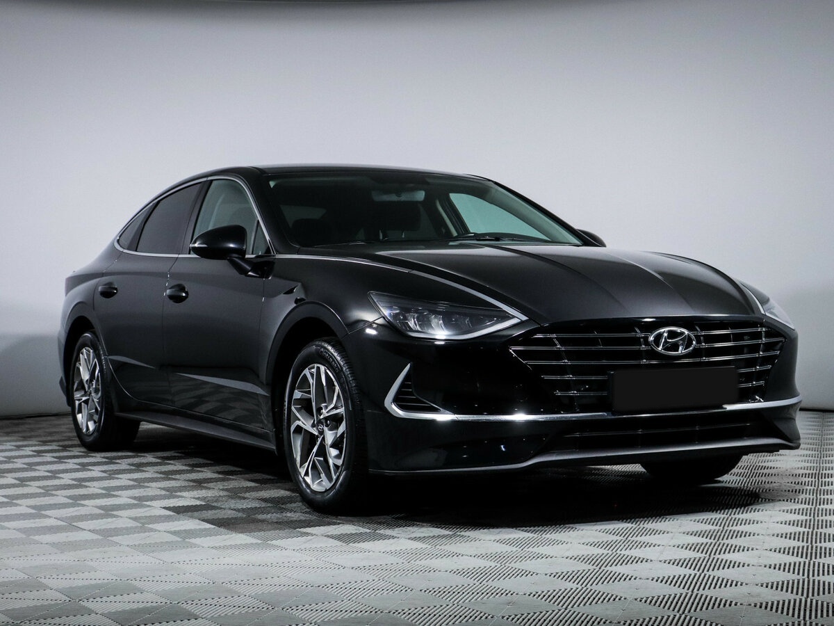Купить Hyundai Sonata с пробегом. Фото: #2