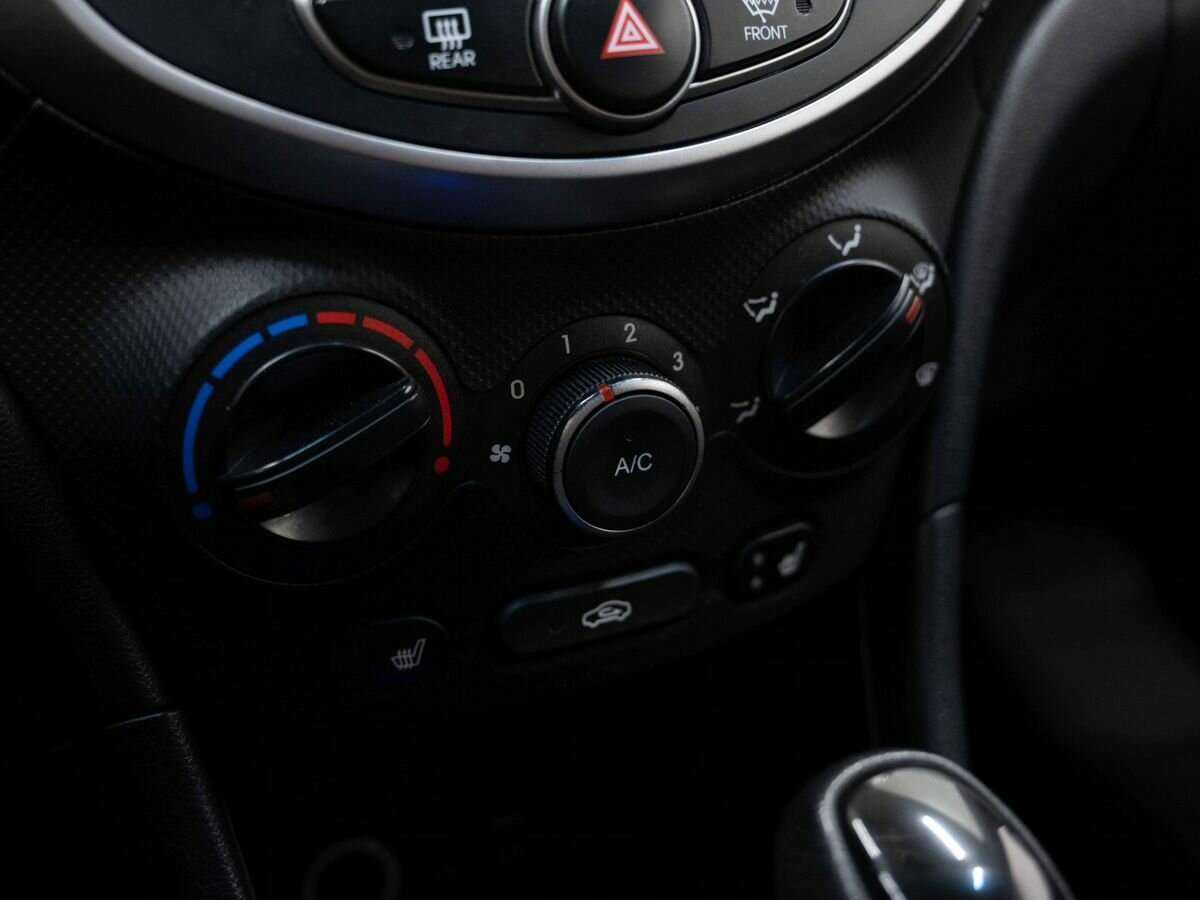 Купить Hyundai Solaris с пробегом. Фото: #18