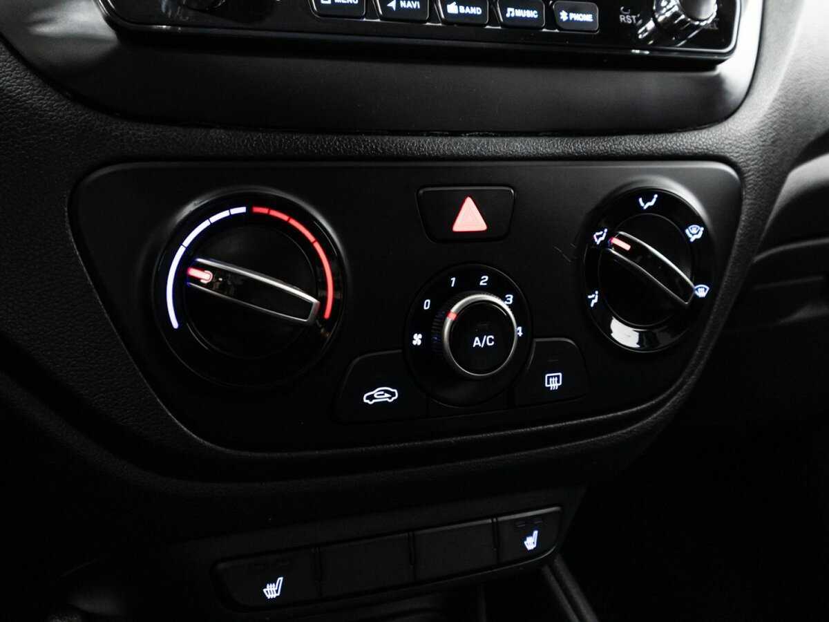 Купить Hyundai Solaris с пробегом. Фото: #14