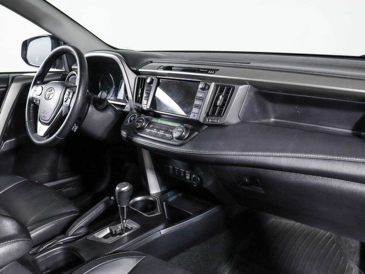 Купить Toyota RAV4 с пробегом. Фото: #6