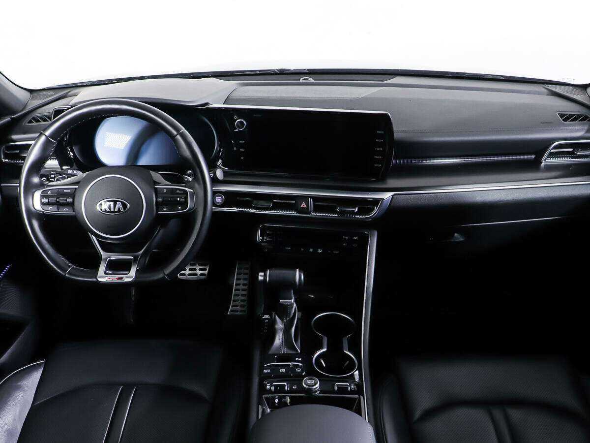 Купить Kia K5 с пробегом. Фото: #10