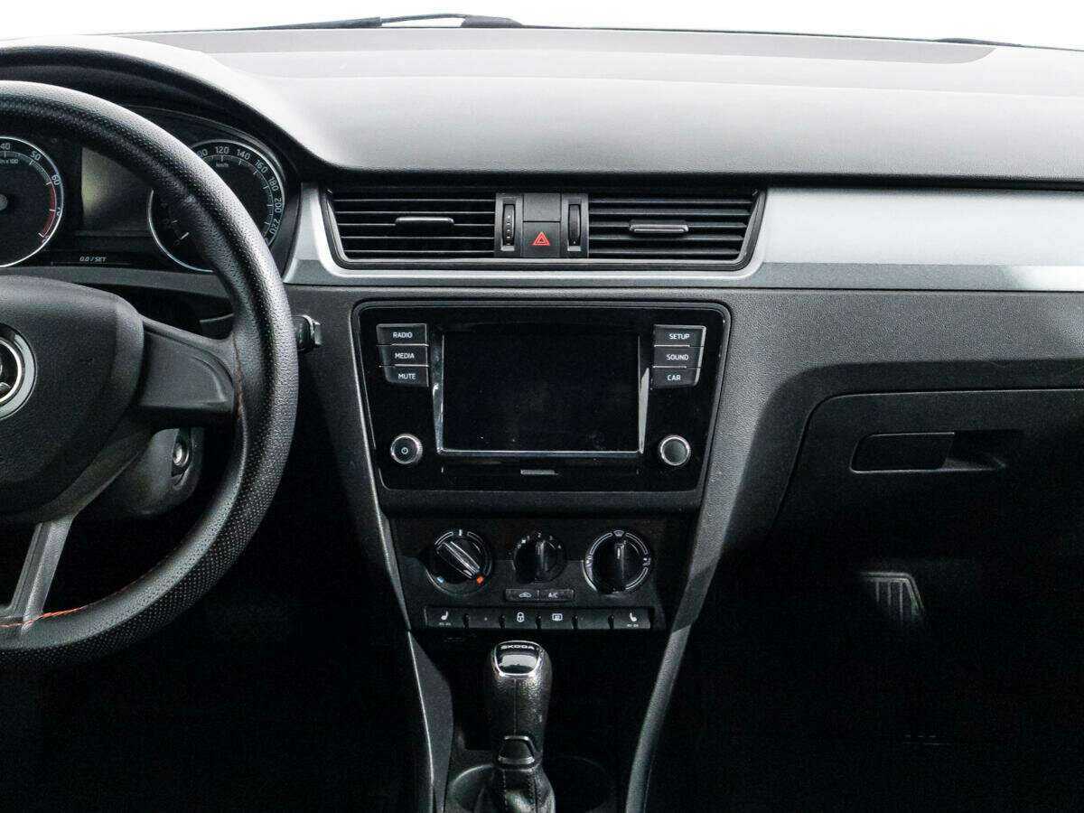 Купить Skoda Rapid с пробегом. Фото: #13