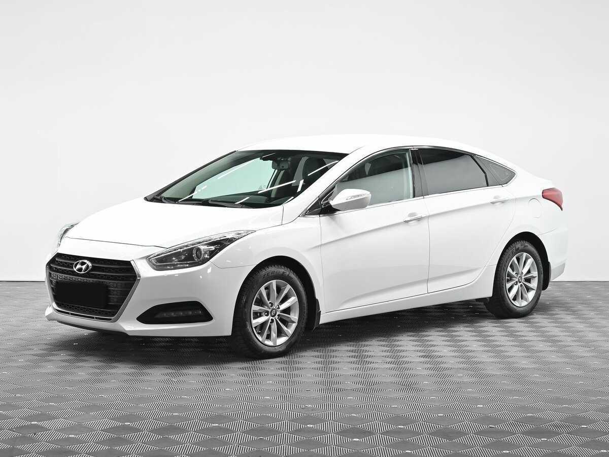 Купить Hyundai i40 с пробегом. Посмотреть фото
