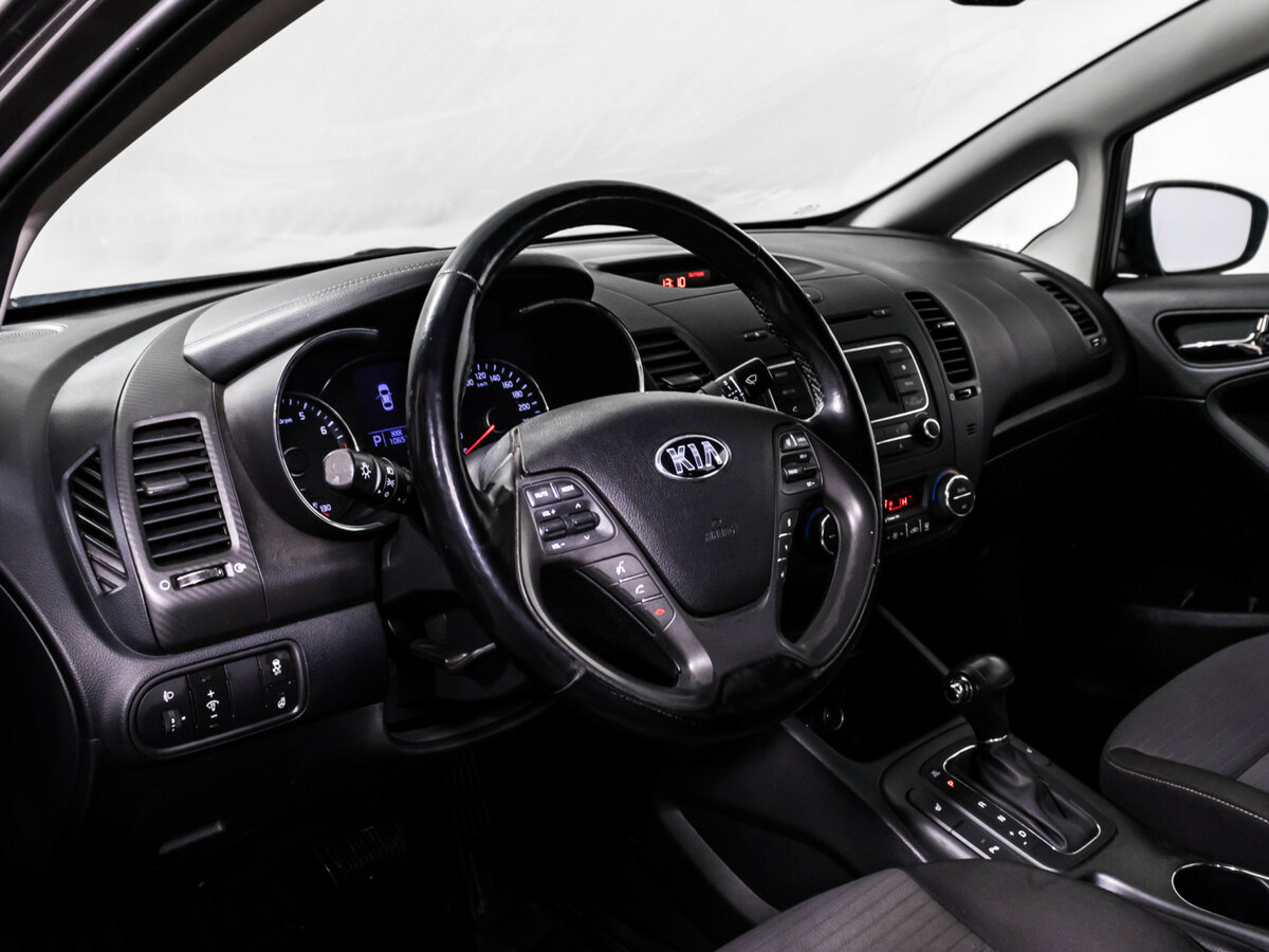 Купить Kia Cerato с пробегом. Фото: #10
