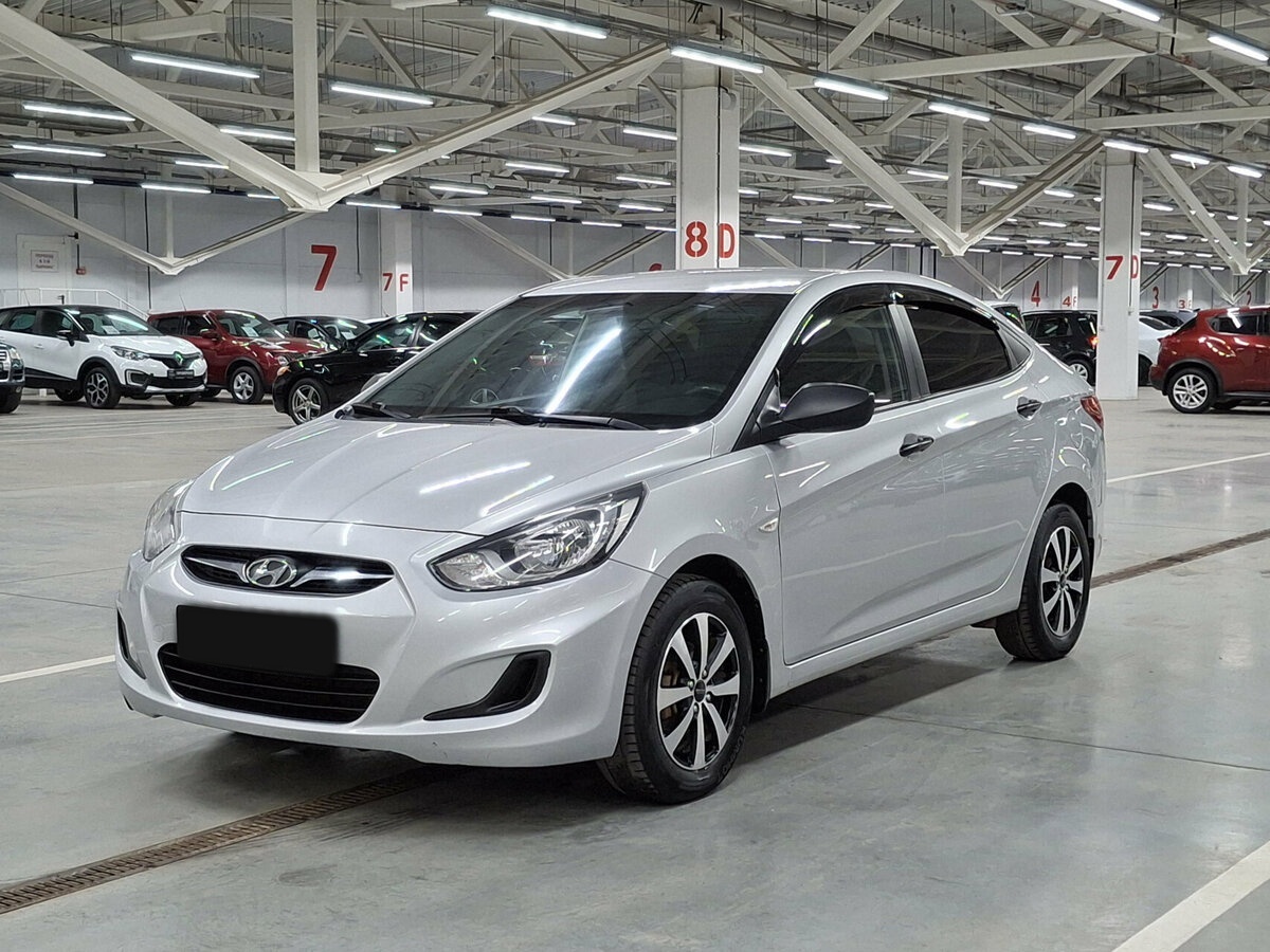 Купить Hyundai Solaris с пробегом. Посмотреть фото
