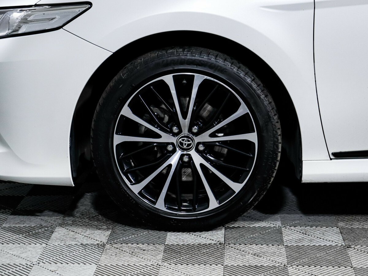 Купить Toyota Camry с пробегом. Фото: #13