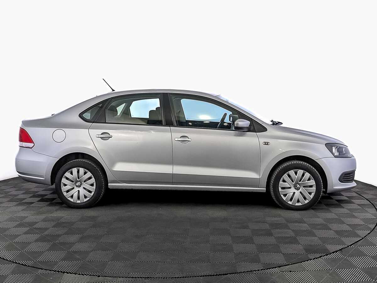Купить Volkswagen Polo с пробегом. Фото: #3