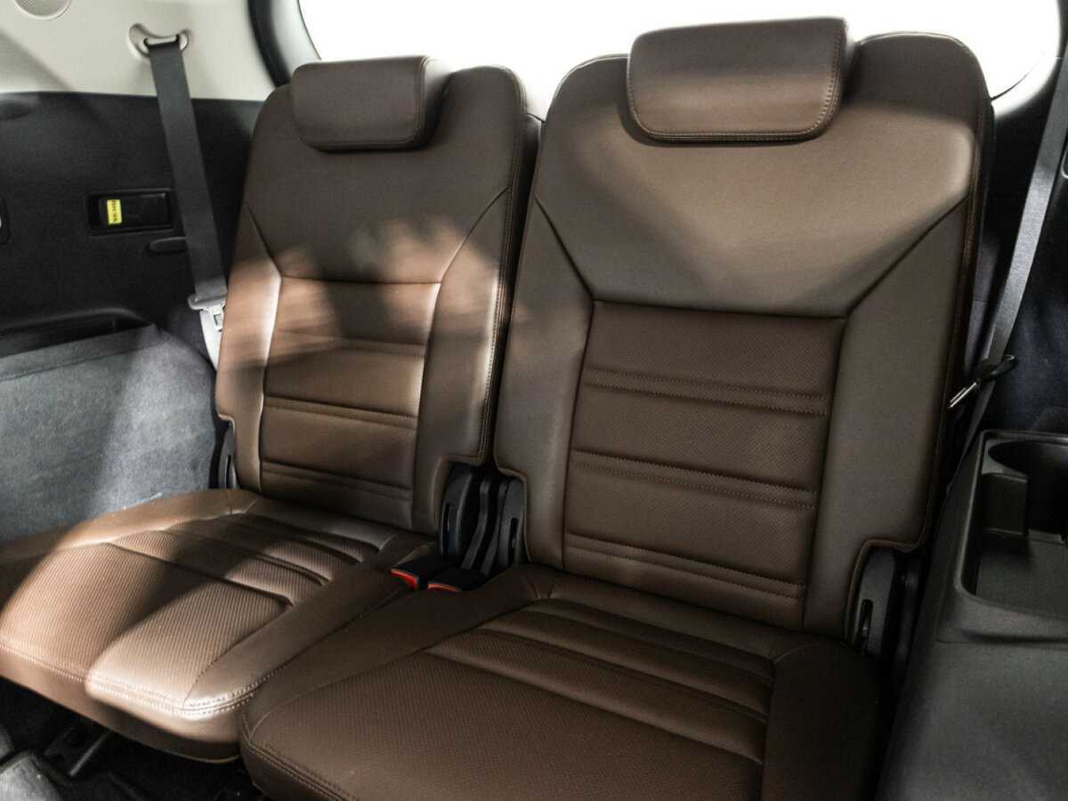 Купить Kia Sorento с пробегом. Фото: #15
