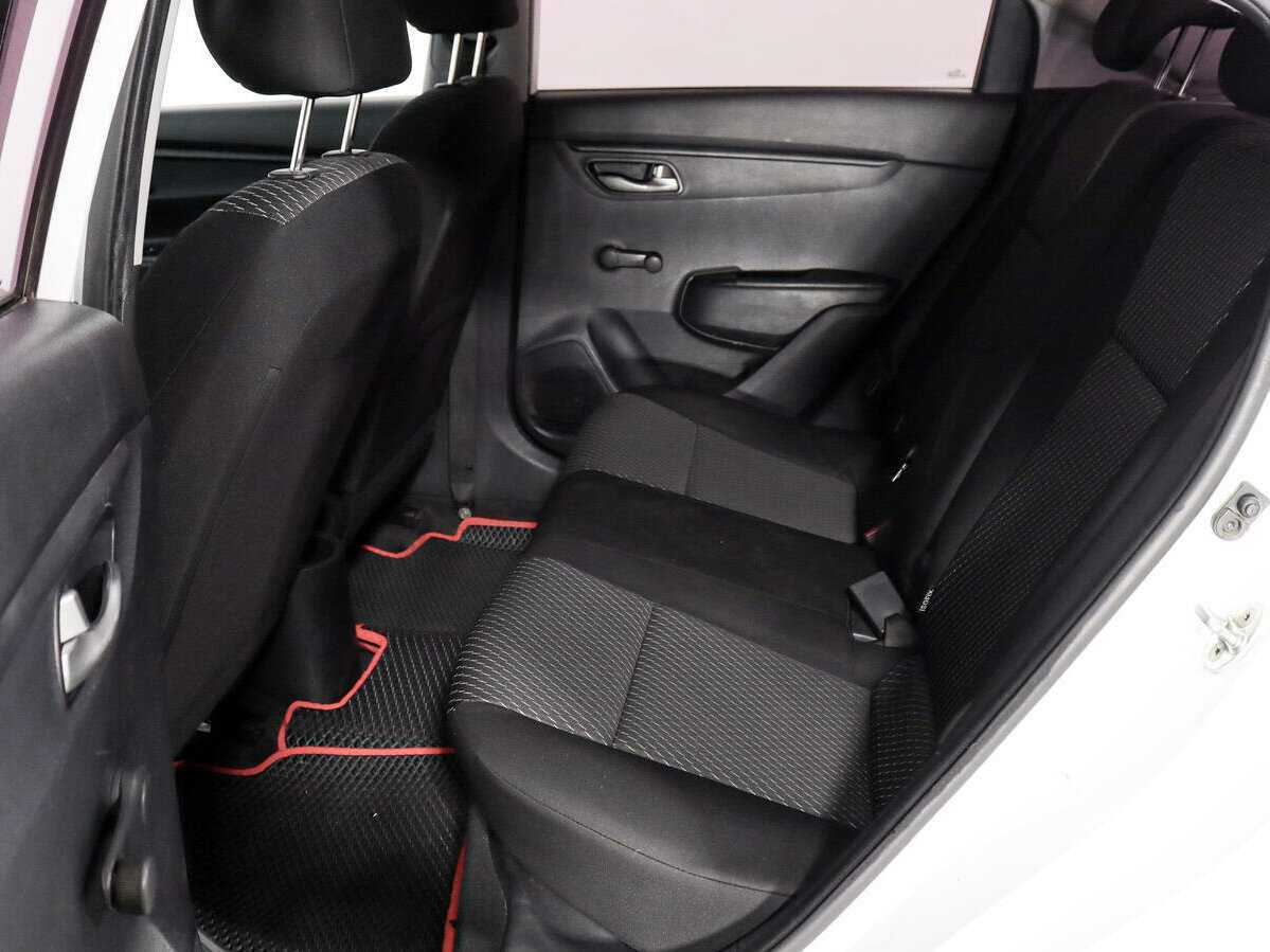 Купить Kia Rio с пробегом. Фото: #9