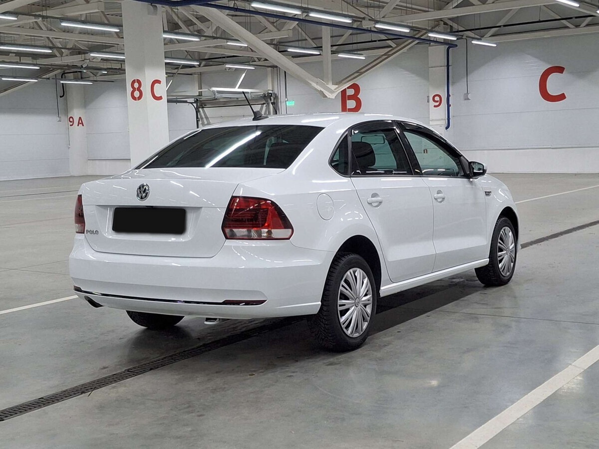 Купить Volkswagen Polo с пробегом. Фото: #4