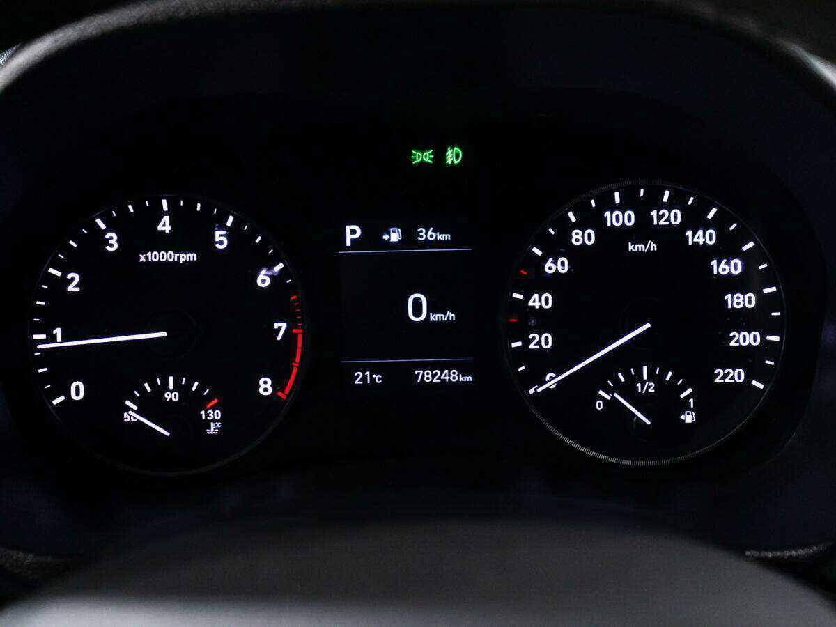 Купить Hyundai Solaris с пробегом. Фото: #11