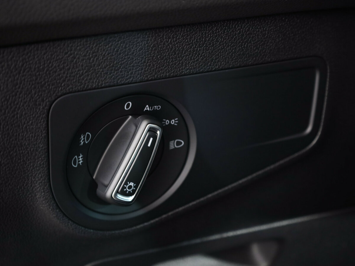 Купить Volkswagen Tiguan с пробегом. Фото: #10