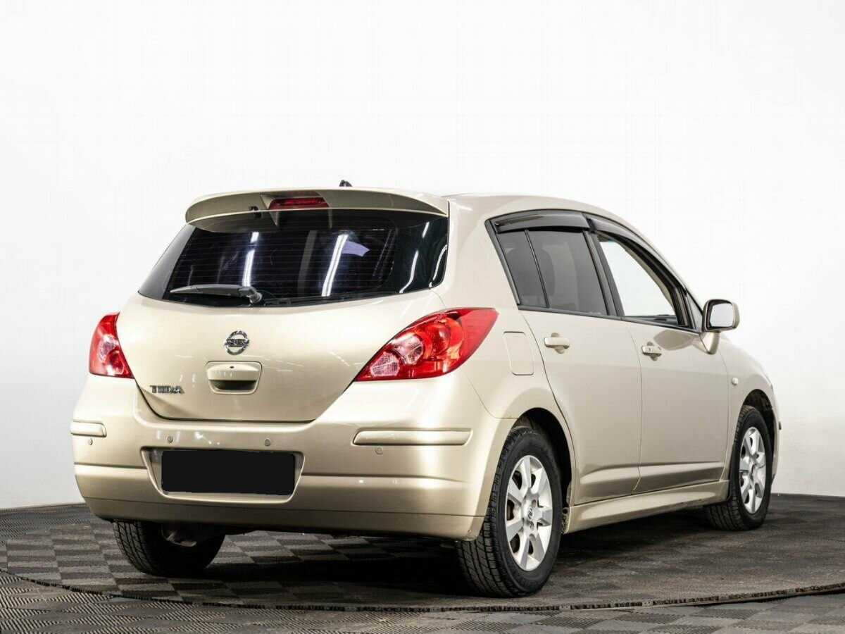 Купить Nissan Tiida с пробегом. Фото: #3