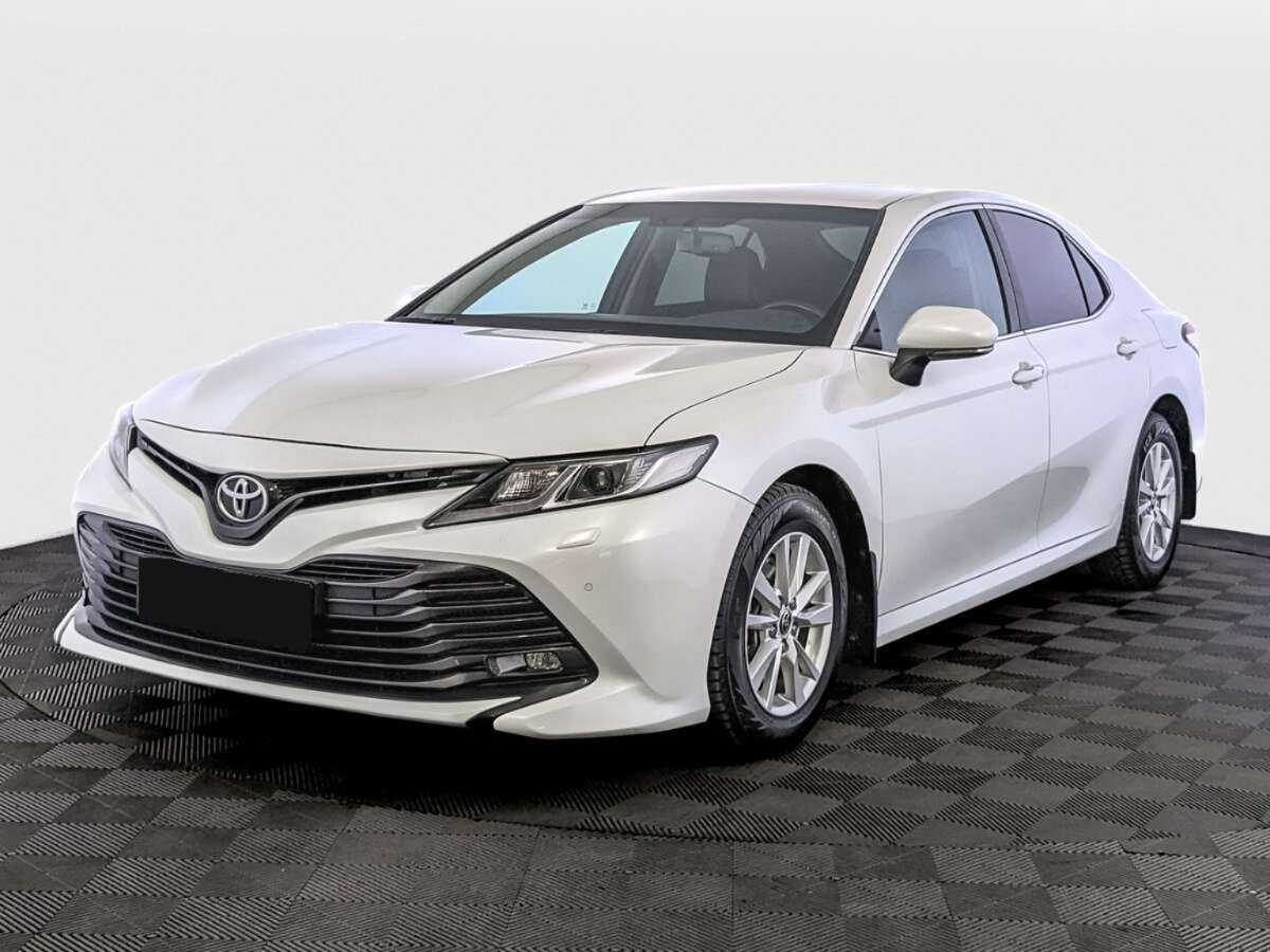 Купить Toyota Camry с пробегом. Посмотреть фото