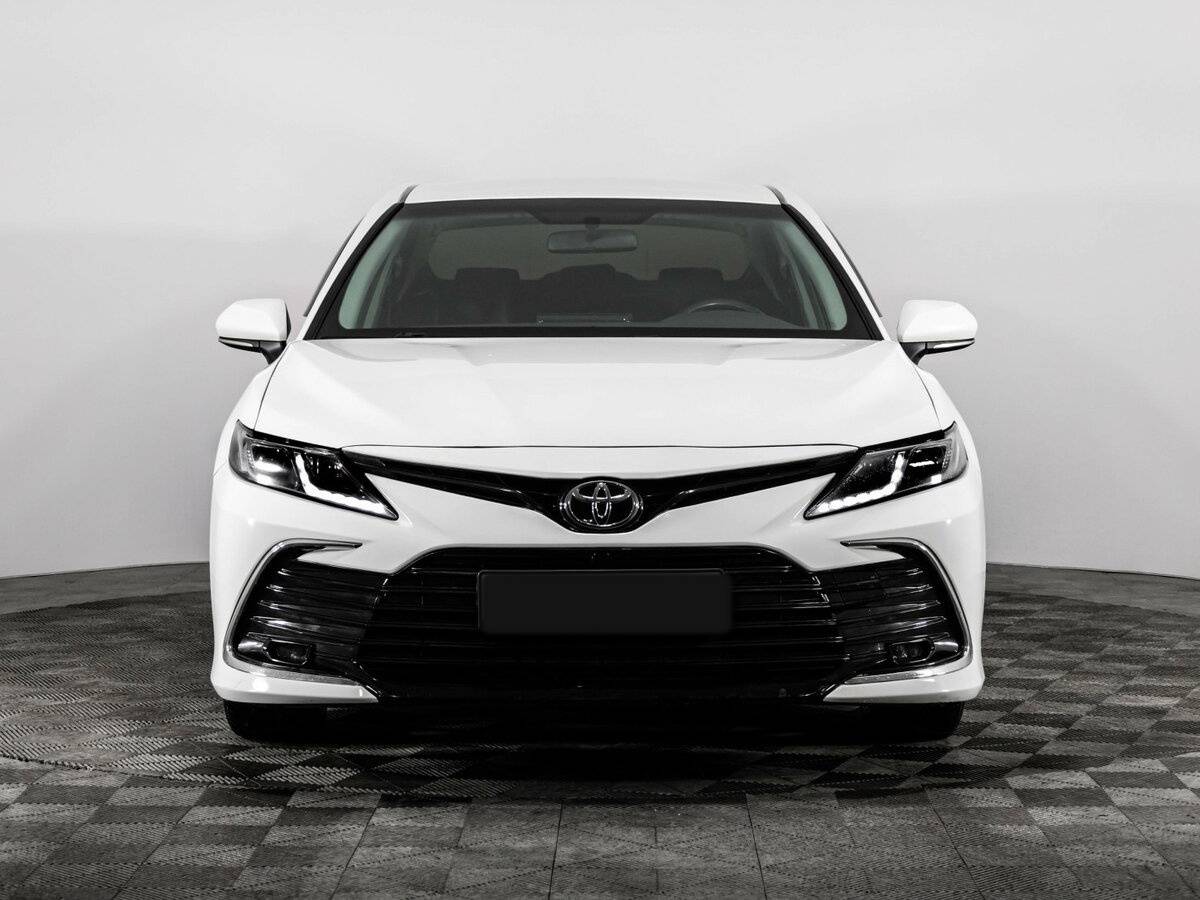 Купить Toyota Camry с пробегом. Фото: #1