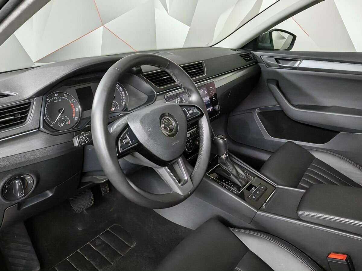 Купить Skoda Superb с пробегом. Фото: #14