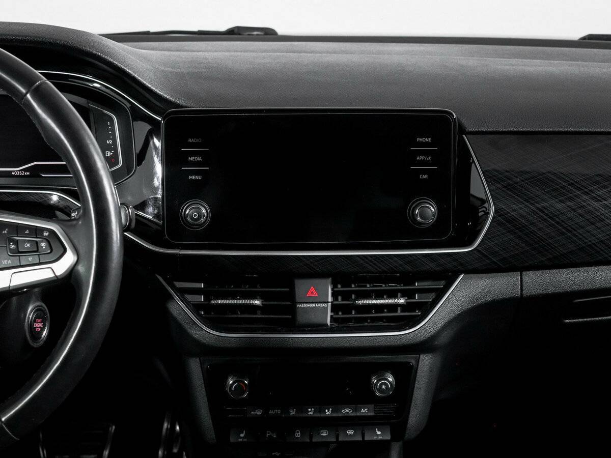Купить Volkswagen Polo с пробегом. Фото: #11