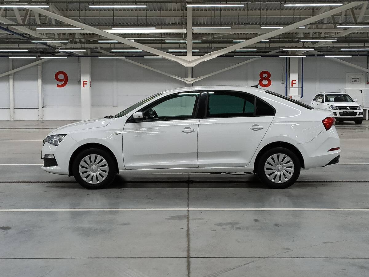 Купить Skoda Rapid с пробегом. Фото: #7