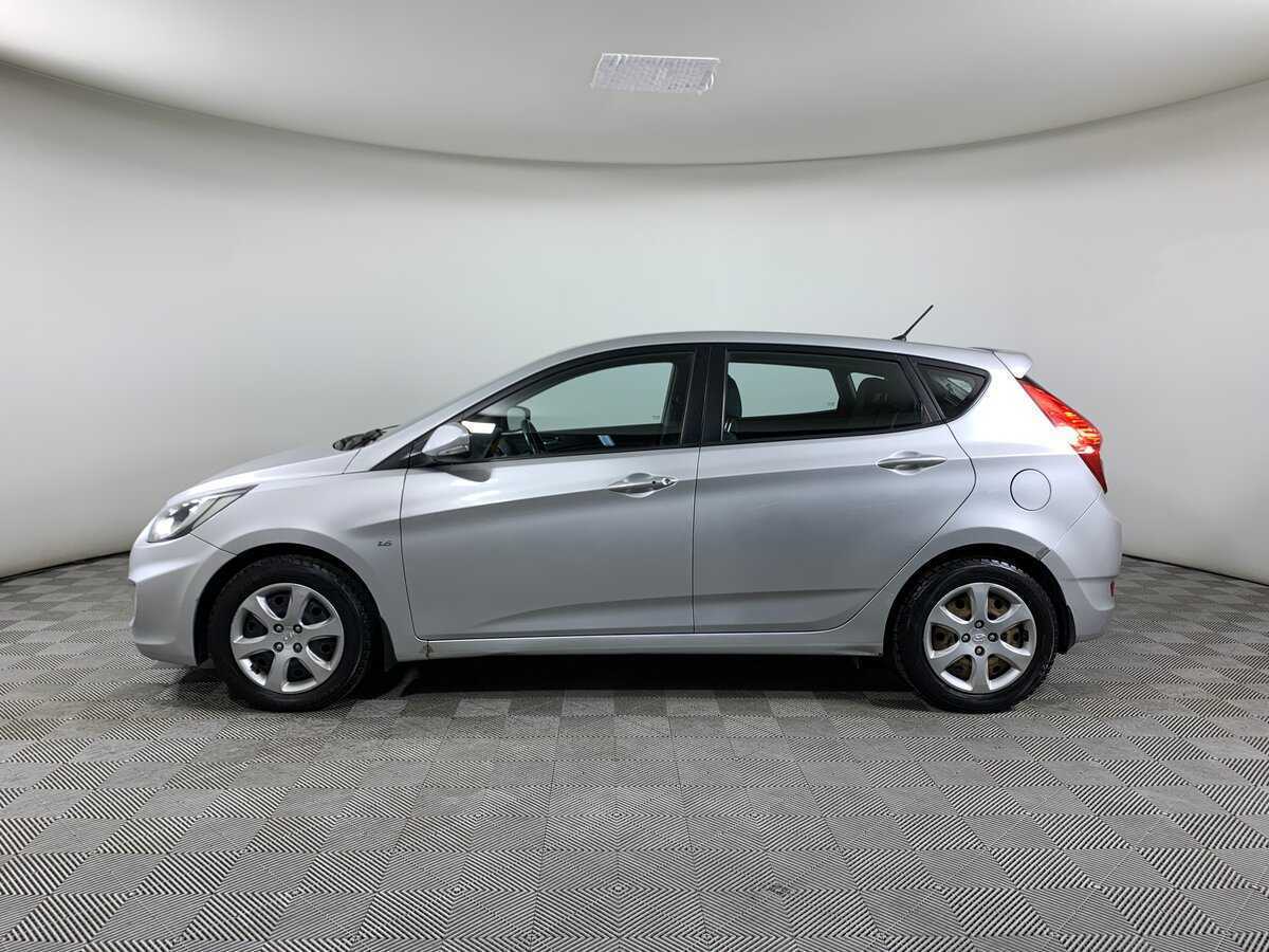 Купить Hyundai Solaris с пробегом. Фото: #7