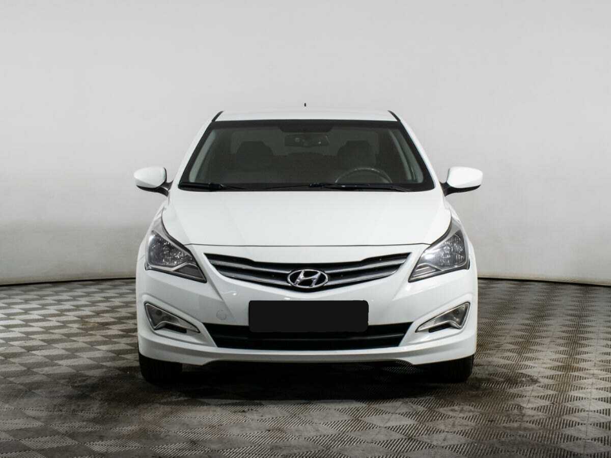 Купить Hyundai Solaris с пробегом. Фото: #1