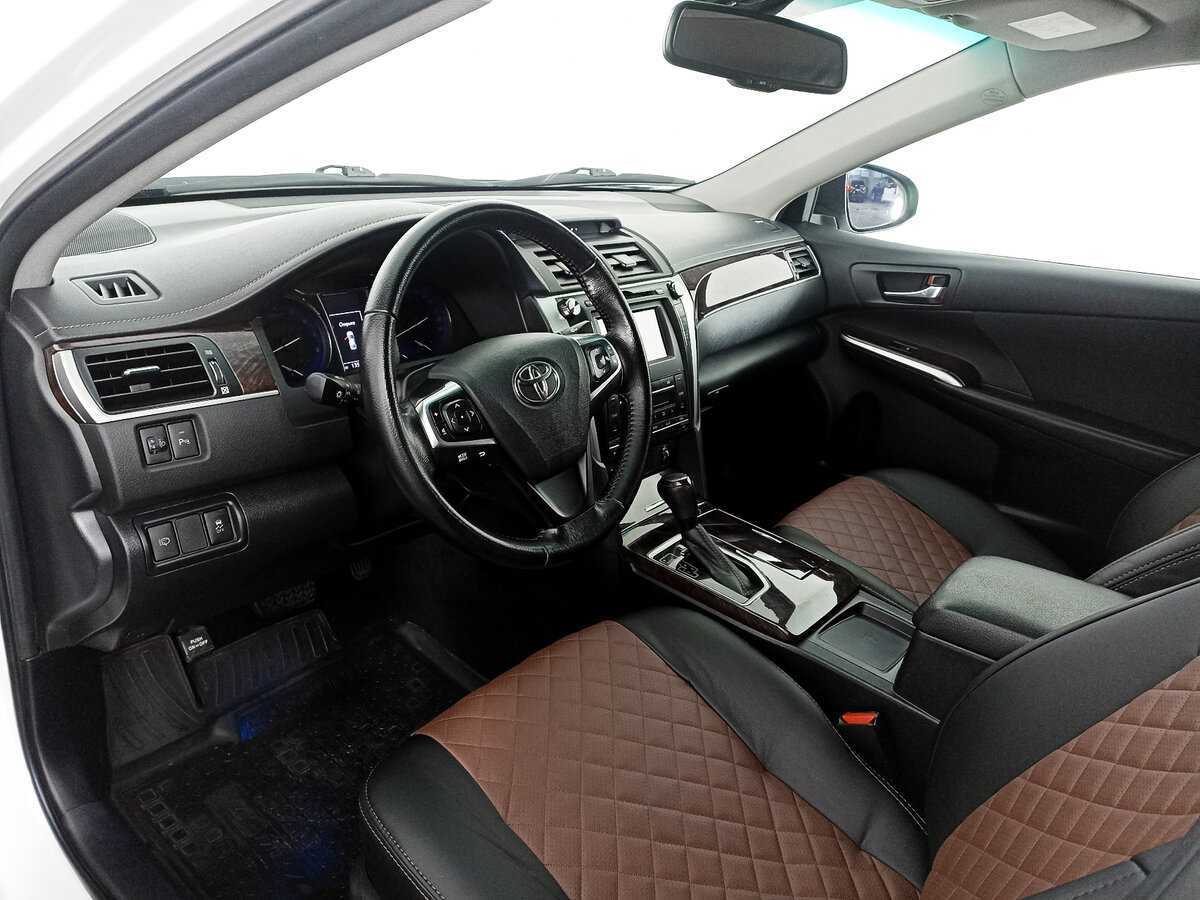Купить Toyota Camry с пробегом. Фото: #12