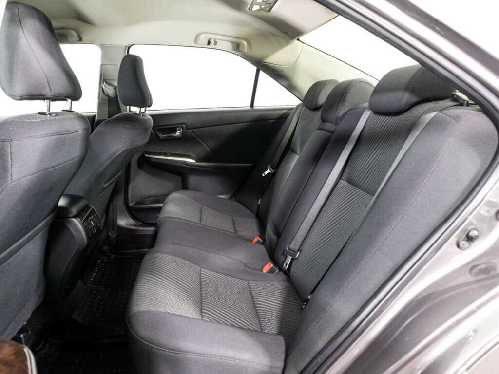 Купить Toyota Camry с пробегом. Фото: #9