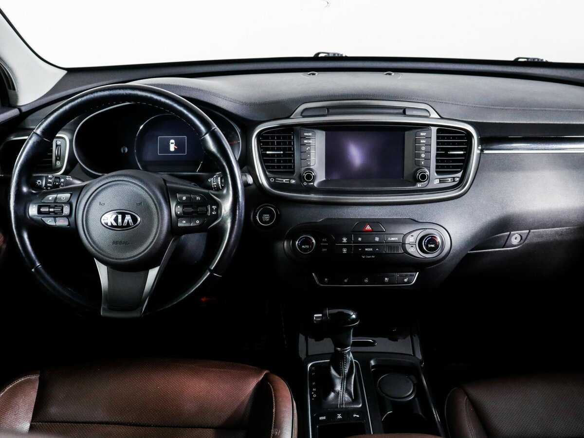 Купить Kia Sorento с пробегом. Фото: #8