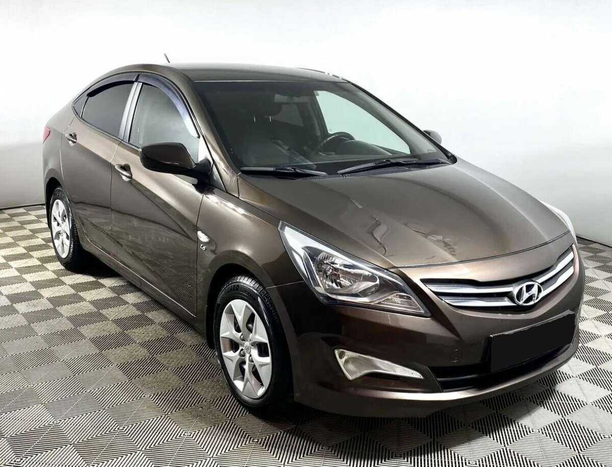 Купить Hyundai Solaris с пробегом. Фото: #2